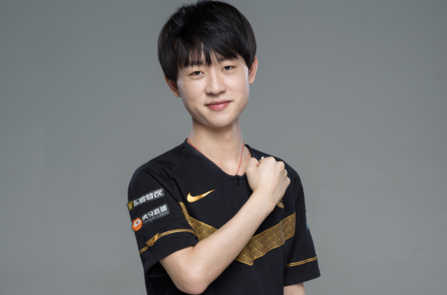 的后场球员 的后场球员